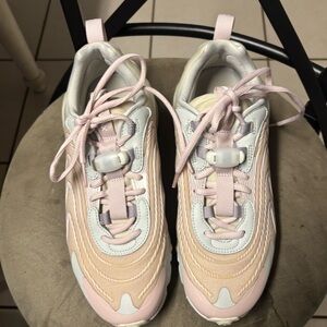 Size 8 Nike Photon Dust/ Summit White/Barely Rose Air Max 270 React Sneakers.